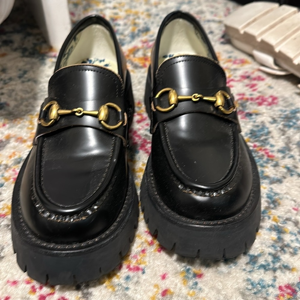 Fake gucci loafer - size 6 but runs a little big
